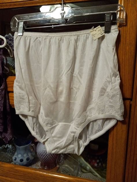 NOS Vintage Panty Panties 1960 Nylon And Lace 8 Mushr Gem
