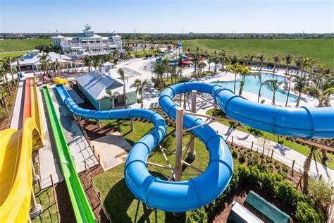 29 Dream World Waterpark And Beach Resort  Blaus