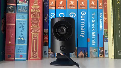 Simplisafe Simplicam Review The Perfect Indoor Security Camera For