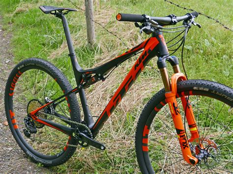 Ktm Lays Up Race Ready Xc Full Suspension Scarp And Hardtail Myroon In