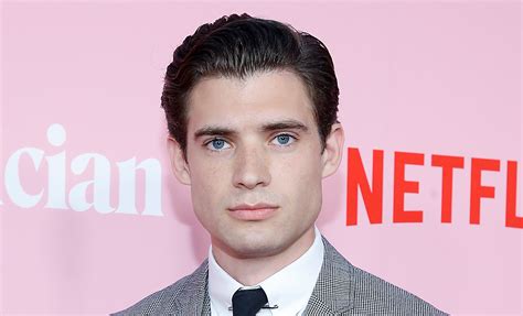 David Corenswet Shirtless Photos: New ‘Superman’ Actor Filmed Beach