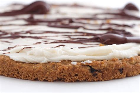 I have so many recipes for chocolate chip cookies, but until now had not made mini chocolate chip cookies. Low Sugar Gluten Free Chocolate Chip Cookie Cake | Milk ...