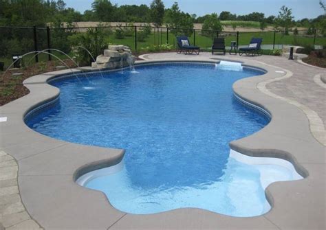 17 Perfect Shaped Swimming Pool For Your Home Interior