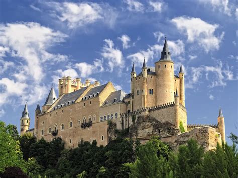 Great Castles Of Europe Alcázar Of Segovia
