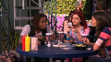 Victorious 1x03 Stage Fighting Ariana Grande Image 20778667 Fanpop