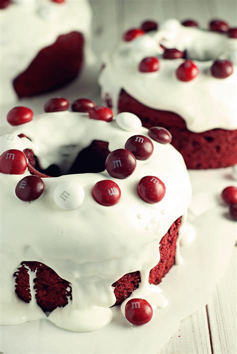 The first time i made my red velvet bundt cake recipe, i used my large pyrex mixing bowl that has a nice diameter but is fairly shallow. Red Velvet Bundt Cake - A Simple Pantry