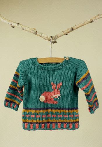It features a cute lace panel along the yoke that can be worn either forward or backward, depending on whether you'd like a dressy or more. Free Pattern - Louisville Toddler Sweater - Knitting