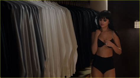 Selena Gomez Debuts Steamy Hands To Myself Music Video Watch Now Photo 908435 Photo