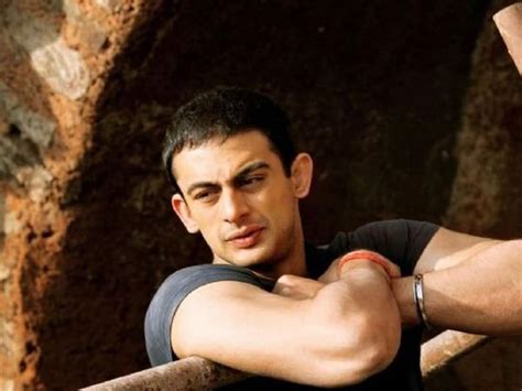 arunoday singh i don t want to restrict myself to full length roles bollywood news and gossip