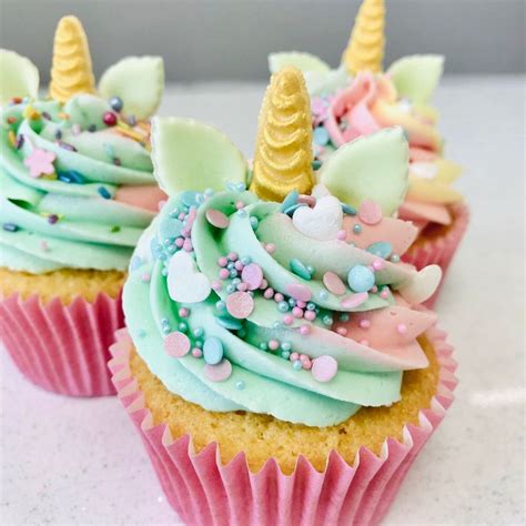 Sugar Edible Unicorn Horn Cupcake Decorations Pack Of 12 Purple Cupcakes