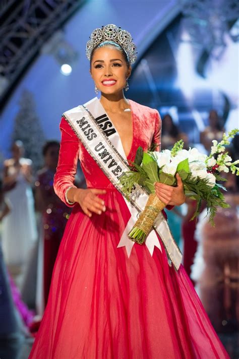 Miss Usa Olivia Culpo Is Crowned Miss Universe 2012 With The Diamond