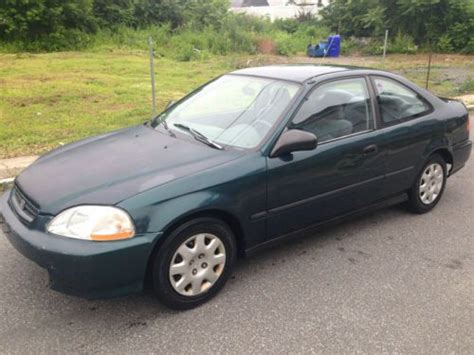 Purchase Used 1998 Honda Civic Dx Coupe In Springfield Massachusetts