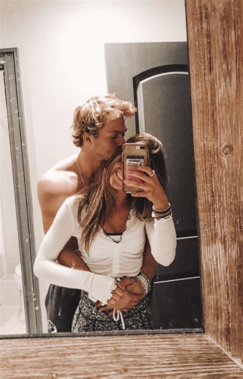 Couple Mirror Selfie Boyfriend Background Love Forever Sweet