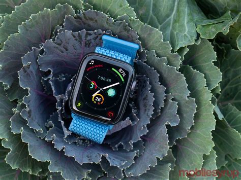 Apple watch se and apple watch series 6 comparison. Apple Watch Series 4 Review: It's all about the display