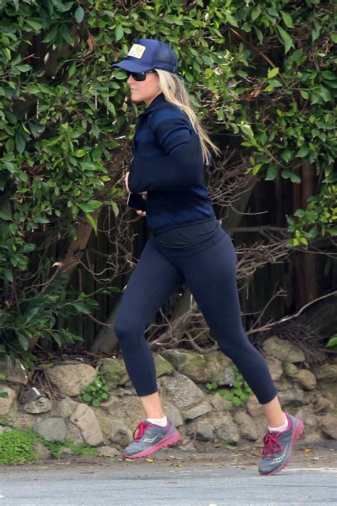 Ali Larter Shows Off Her Toned Physique In Leggings While Out For Run In Santa Monica California