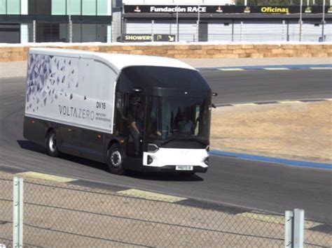 Volta Trucks completa su primer test de conducción del prototipo DV del Volta Zero en Madrid