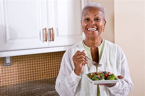 Overcome Obstacles To Healthy Eating For Older Adults