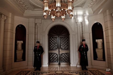 Rare Look At The World Of Jordan Royals Circassian Guards — Ap Images