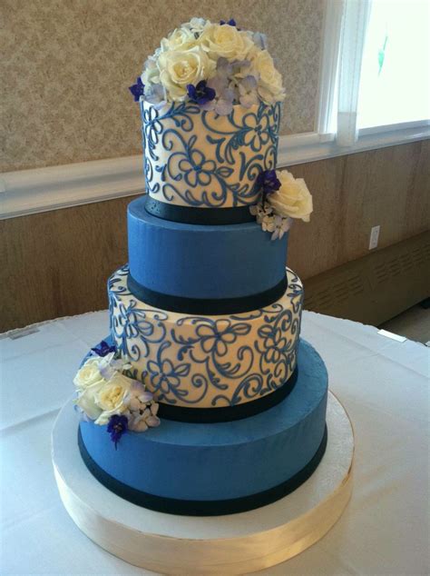 White Wedding Cakes Wedding Cakes With Flowers Beautiful Wedding Cakes Beautiful Cakes Cake