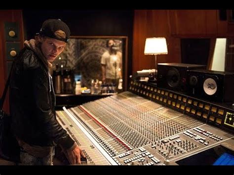 Avicii Making Music in The Studio (in Memory) - YouTube