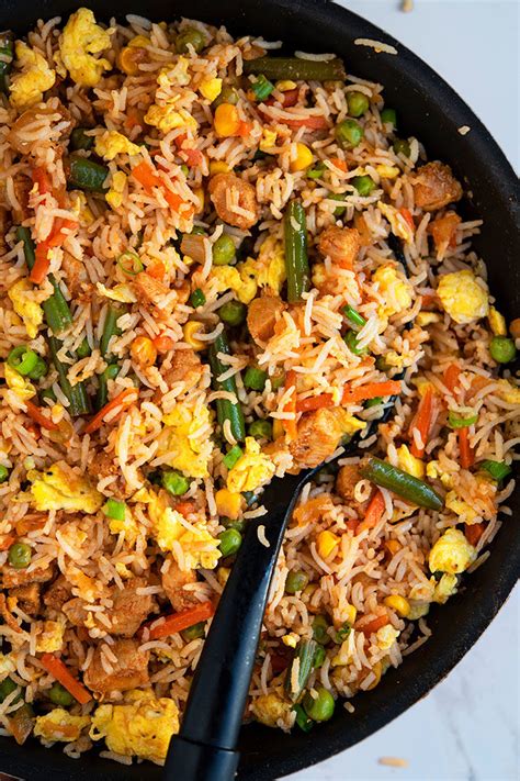 Rice, chicken, beans, carrot, capsicum, eggs, spring onion, garlic, salt, pepper, oil. Chicken Fried Rice (One Pot) | One Pot Recipes
