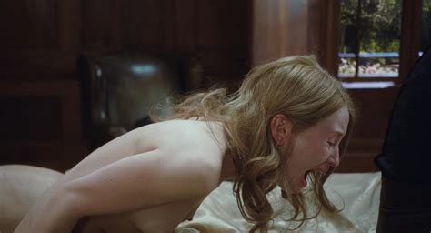 Emily Browning Nude Pics Page 10
