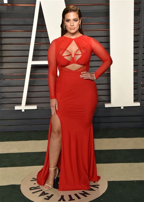 Ashley Graham Steals The Oscars Spotlight In A Super Sexy Red Dress The Huffington Post