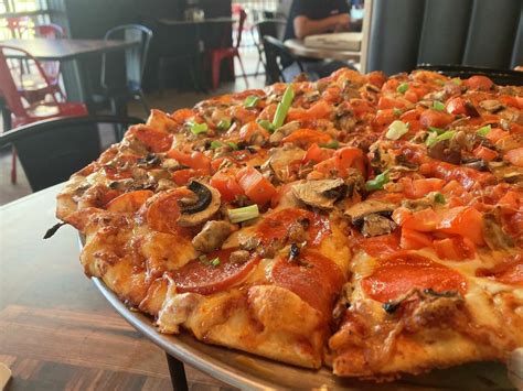 Round Table Pizza Serves Up First Slices In San Antonio