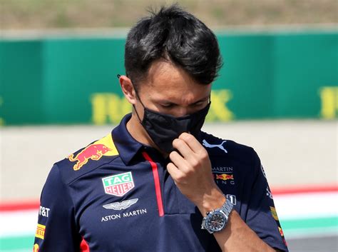Sergio pérez dice que no puede esperar mucho tiempo para que red bull decida su alineación de pilotos de cara a la temporada 2021 de fórmula 1, después de admitir que hay una opción de unirse. Five potential reasons Red Bull are ignoring Sergio Perez ...