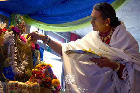 Bhakti Marga Brasil Cap Tulos E Curso Sobre O Bhagavad Gita Com Swami Vishwananda