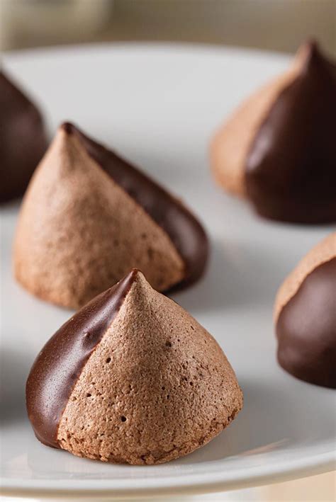 Chocolate Meringue Kisses Recipe Chocolate Meringue Kisses Recipe