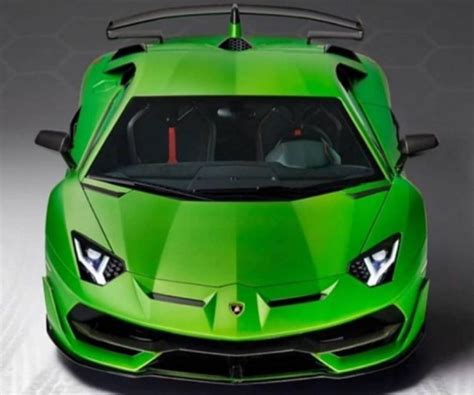 El Nuevo Lamborghini Aventador Svj Se Deja Ver Antes De Su Debut En
