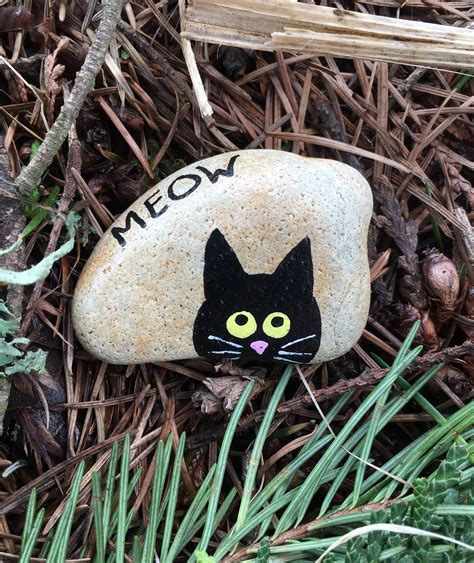 Black Cat Painted Meow Rock Rock Crafts Painted Rocks Craft Rock