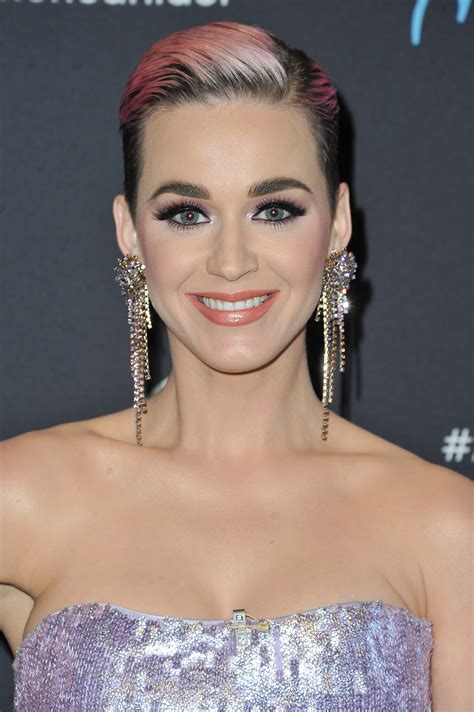 The official katy perry website. See Katy Perry's New Long Black Hair | InStyle.com
