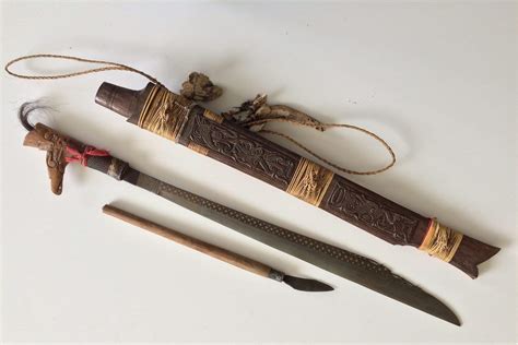 Senjata Tradisional Maluku - Thegorbalsla