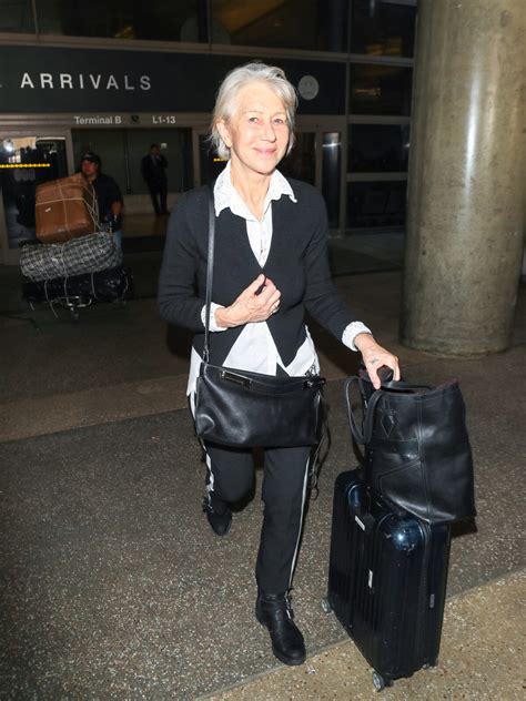 Helen Mirren Proves Cross Body Bags Are Best For Women On The Go