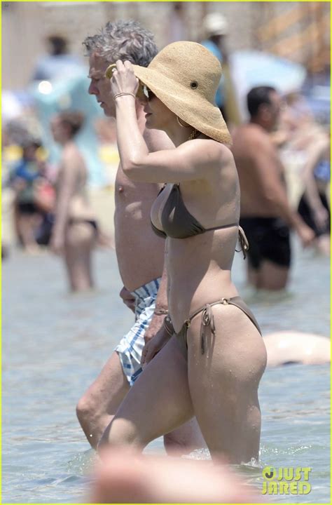 Katharine Mcphee Flaunts Pda At The Beach With Fiance David Foster In
