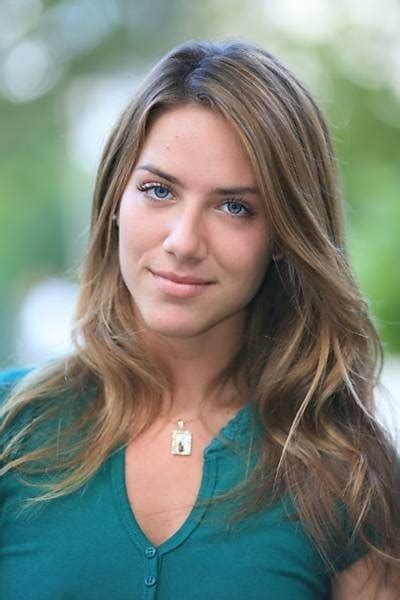 Giovanna ewbank baldacconi gagliasso (born september 14, 1986) is a brazilian actress, model and reporter. Relembre a vida e carreira da atriz Giovanna Ewbank - BOL ...