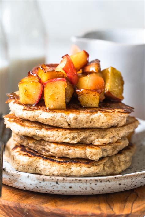Top with your favorite toppings and you have delicious pancakes ready in minutes with a mess free kitchen. Apple Cinnamon Pancakes with Greek Yogurt • (VIDEO ...