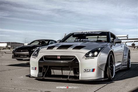 Liberty Walk Nissan R Gt R Nismo By Lb Performance Supercars Show