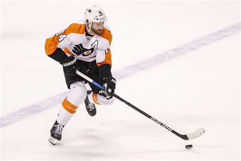 sean couturier was a natural fit as flyers captain daily faceoff
