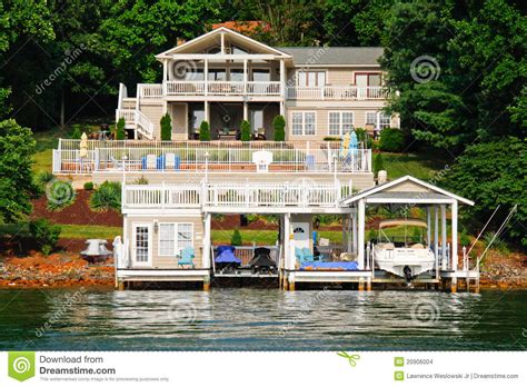 Top gun @ smith mountain lake, inc. Waterfront House Pool, Boats, Jet Skis Stock Images ...