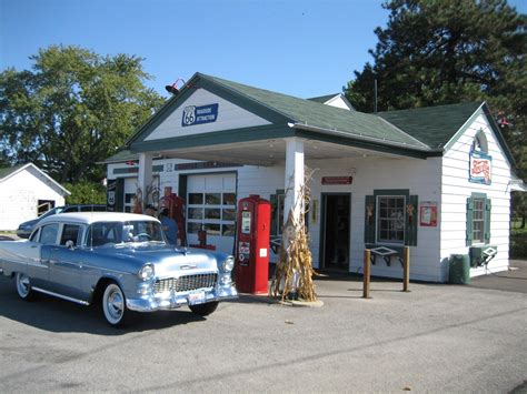 Old Gas Stations 139 Garage Inspirationsandold Trucks Pinterest