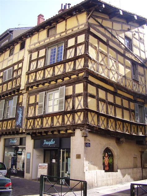 Audi, volkswagen, volkswagen utilitaires, seat et skoda. Bourg-en-Bresse (mesto) - Wikipédia