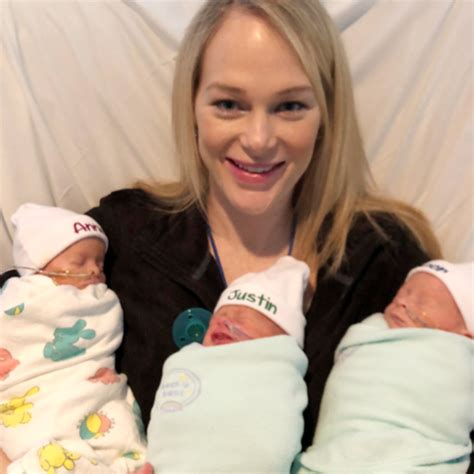 Just Five Months After Giving Birth The Mother Of Triplets Flaunts Her