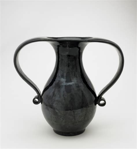 Vase in mimikuchi form | Freer Gallery of Art & Arthur M. Sackler Gallery | Freer gallery, Seto ...