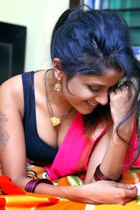Sexy Teacher Anukriti Hot In Sleevless Blouse Pink Saree Showing Salty Armpits Big Boobs Deep