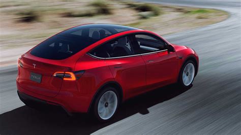 Tesla Model Y Standard Range Rwd Launches In Europe