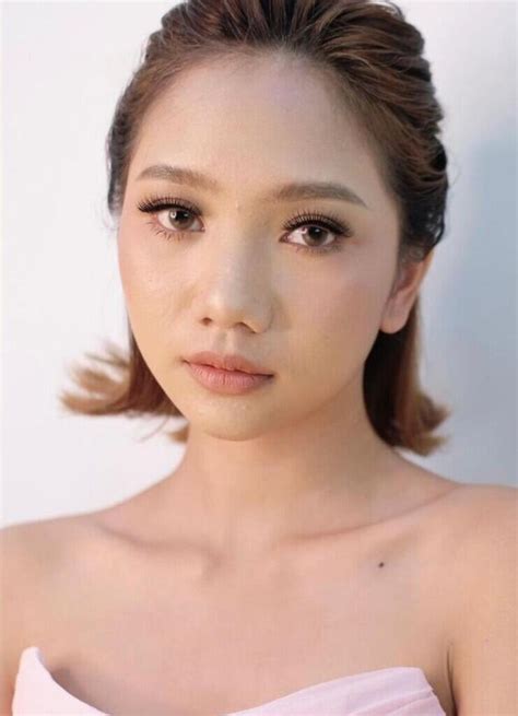 Biodata Icha Ceeby Pemeran Wanita Video Kebaya Merah Lengkap Instagram