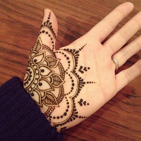 Tatouage Henné Main Ancestral Et Temporaire Hand Henna Henna